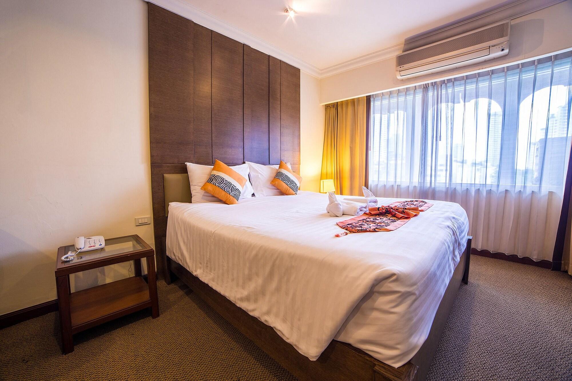 Triple 8 Inn Bangkok Zewnętrze zdjęcie