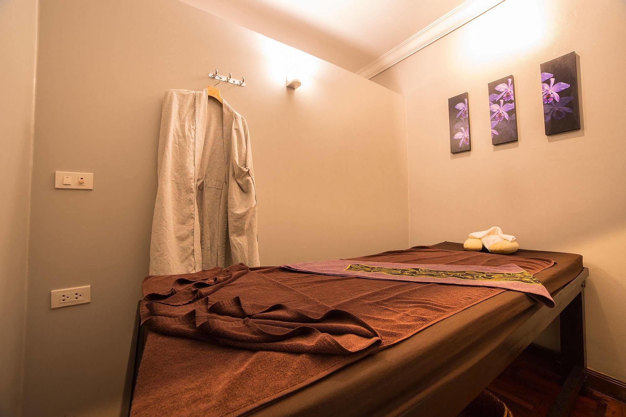 Triple 8 Inn Bangkok Zewnętrze zdjęcie